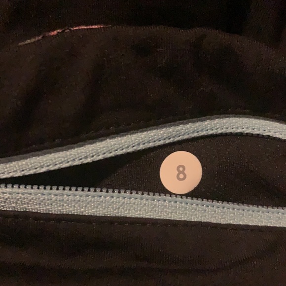 Lululemon - Picture 2 of 2